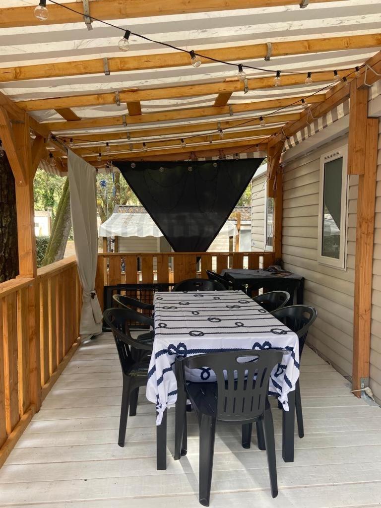 Mobil Home Aventura 6-8 Personnes Tout Confort Сен-Бревен-ле-Пен Экстерьер фото